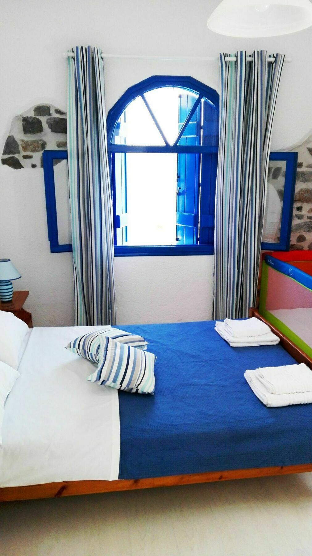Eleftheria Sea Side Traditional House 엘운다 외부 사진
